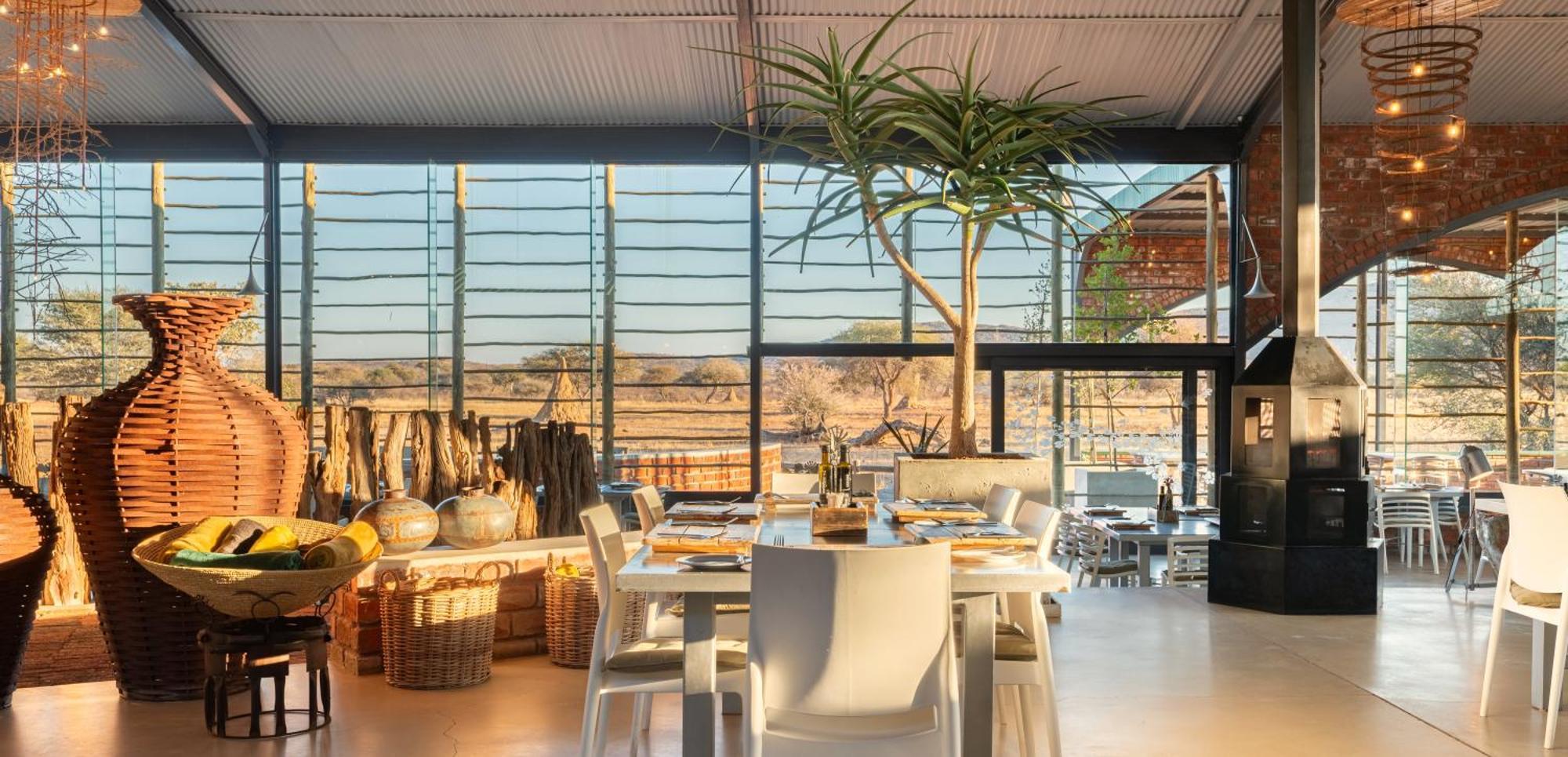 Willa Okonjima Plains Camp Otjiwarongo Zewnętrze zdjęcie